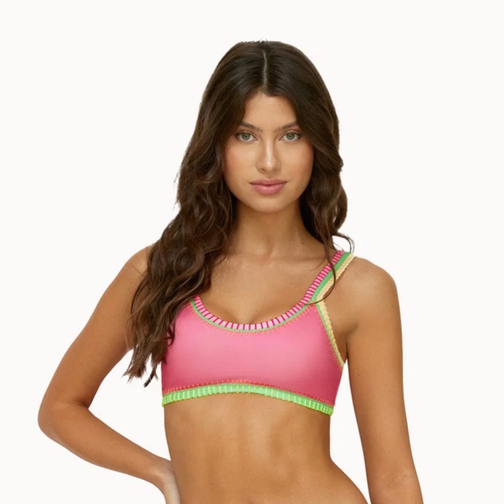 PQ Swim PLATINUM BUBBLE GUM CROCHET TRIM SPORTY Swim TOP size Large brand‎ new